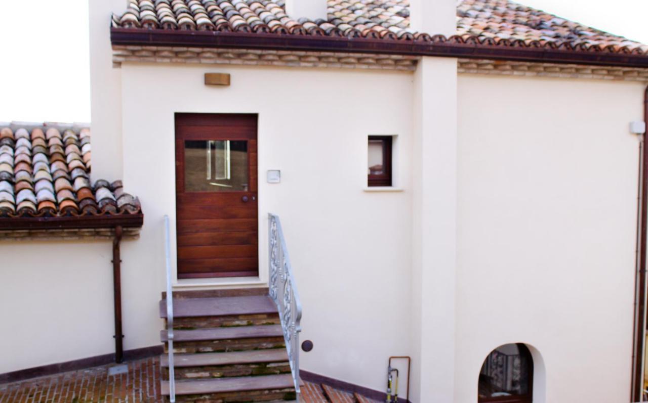 Agriturismo Pozzuolo Serrungarina Exterior photo